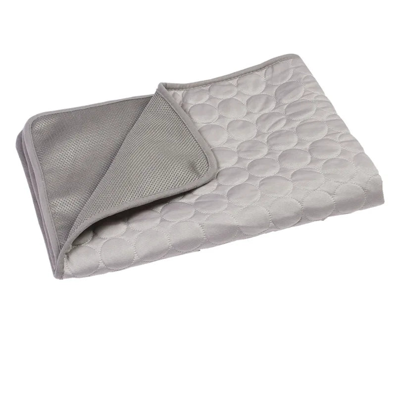 DogMom Arctic Breeze™ Selbstkühlende Haustiermatte